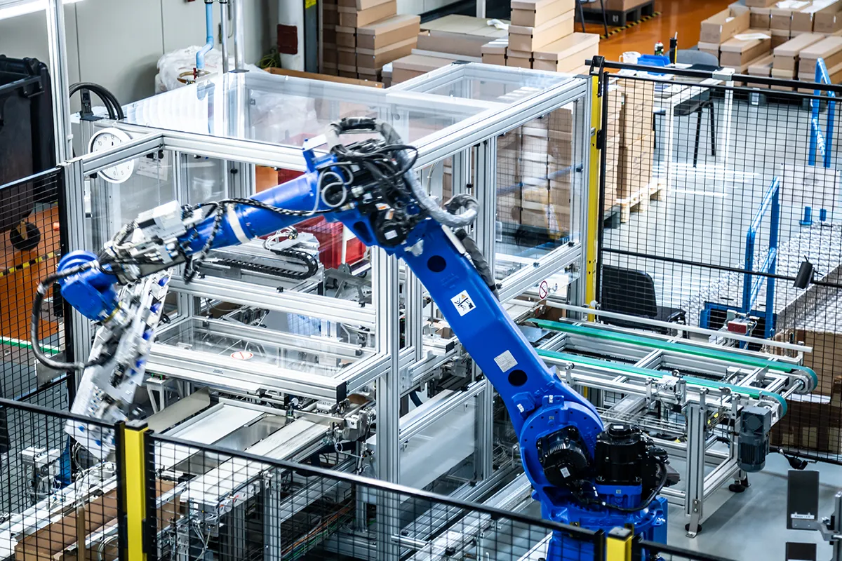 2016 - vollverkettete Fertigung von Netzanschlussleitungen